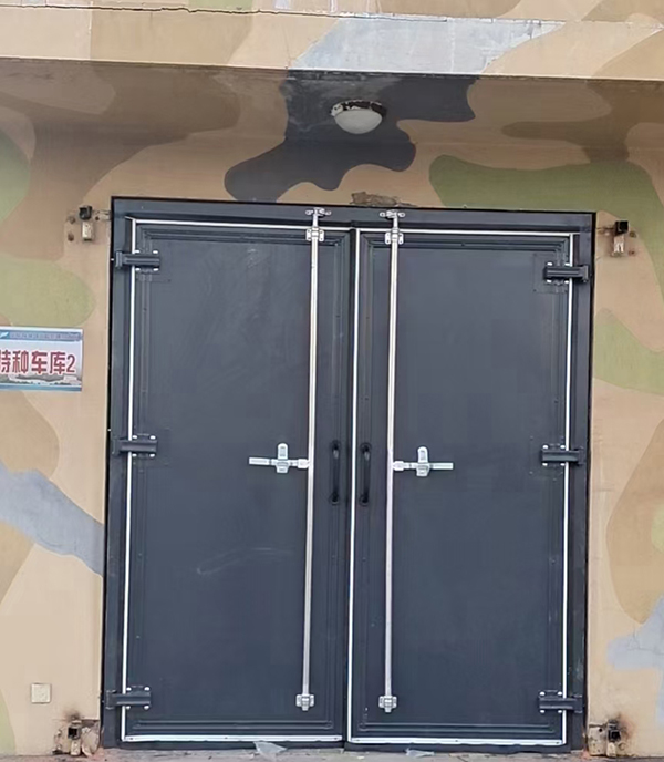 合作工业平开门