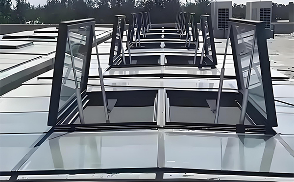 合作兰州合作排烟窗选型安装与维护实用指南