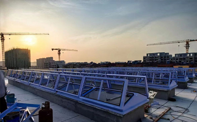 消防合作排烟窗开启角度