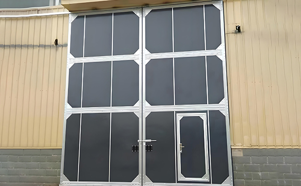 厂房合作工业门选择与维护全解析：提升效率与安全的关键要素