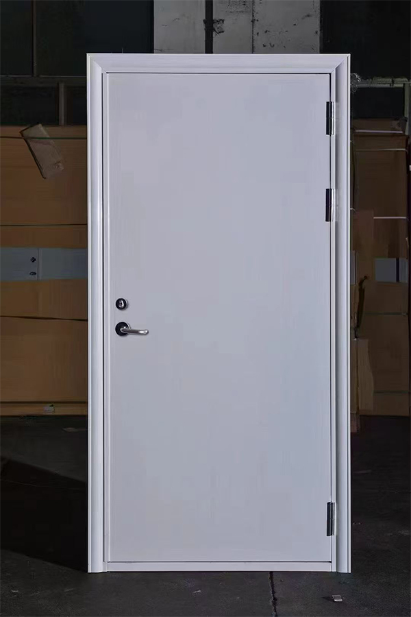 社区活动中心加装合作防火门保障居民安全